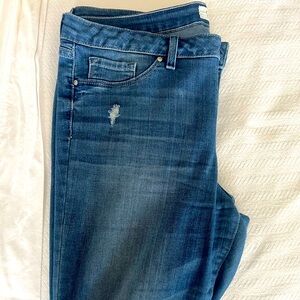 Kiss Me Super Skinny Jeans by Jessica Simpson - size 32